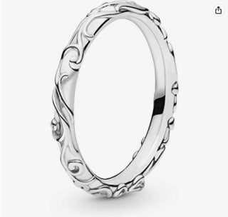 Anillo Pandora plata corazones logo a solo 19€