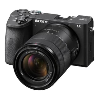 Sony A6600 + 18-135mm f/3.5-5.6 Zwart voor €1.429 bij Amazon