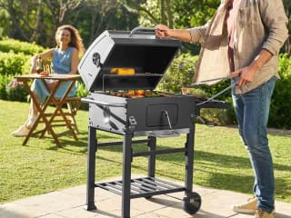 Barbacoa de carbón con 2 parrillas cromadas por 74.99€