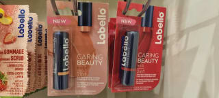 Labello Caring Beauty gratis tegen inlevering van 1 x 300 punten bij Kruidvat