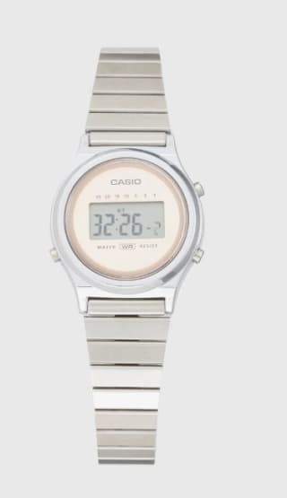 Reloj digital marca Casio LA700 por 30€