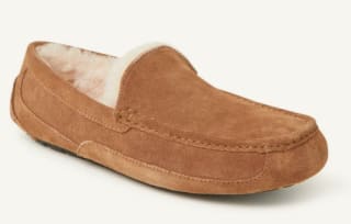 UGG Ascot suède heren pantoffels voor €43,48 bij De Bijenkorf