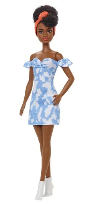 Muñeca con Vestido Vaquero Decolorado Barbie Fashionista por 10,49€.