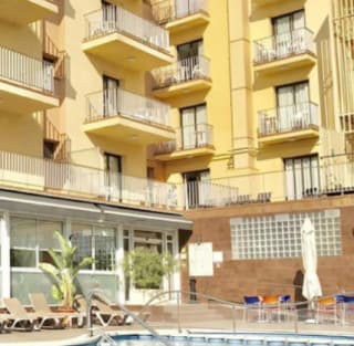 Blanes Gerona 1 noche hotel 3* media pensión y programación especial Castañada desde 34€