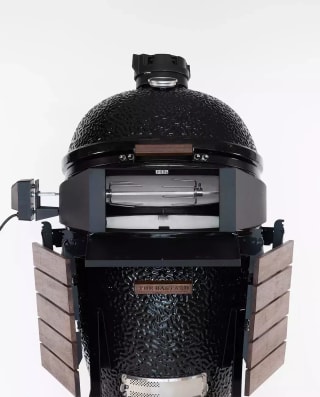 The Bastard Rotisserie – pizza large voor €201,75 bij de Sligro