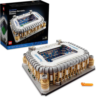LEGO Real Madrid Stadion Santiago Bernabéu voor €299,99 bij Amazon