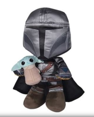 Peluche Star Wars The Mandalorian Mandaloriano con Baby Yoda 25 cm por 5,99€.