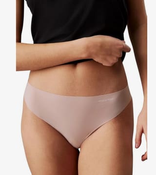 3 Tangas sin Costuras Calvin Klein por solo 22€