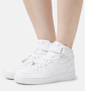 Nike Air Force 1 Mid '07 voor €64,95 bij Zalando