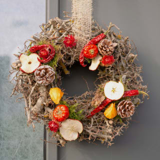 15% korting + gratis verzending op herfst kransen bij Bloemenvandeteler