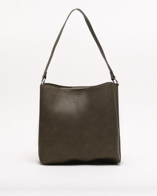 Bolso Hobo con asa regulable por 15€.