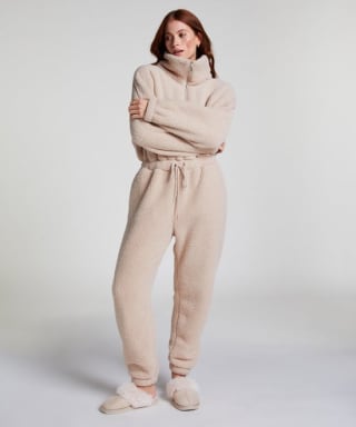 Hunkemöller Fleece Onesie in diverse kleuren voor €25 bij Bol
