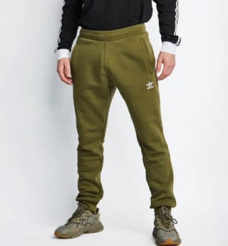 Adidas Adicolor Ess Cuffed a solo 29,99€