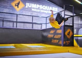 Jumpsquare of Jump XL 90 minuten voor €12,50 via AH