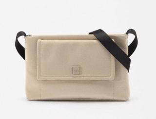 Bolso Bandolera con bolsillo exterior por 9,99€.