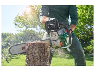 PARKSIDE® Benzine kettingzaag Vermogen 2 kW (2,72 pk) voor €75 in de Lidl webshop