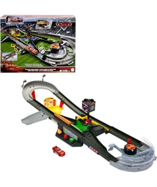 Disney Pixar Cars Copa Pistón Pista para coches por 27,58€.
