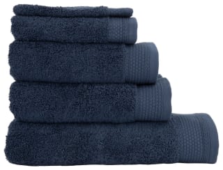Handdoeken - hotel extra zwaar donkerblauw voor €2 bij de HEMA