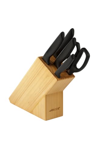 Arcos Serie Niza - Juego de Cuchillos de 5 piezas (4 Cuchillos + 1 Tijeras), Hoja de Acero Inoxidable NITRUM, Mangos de Polipropileno, Bloque de madera por 15.2€