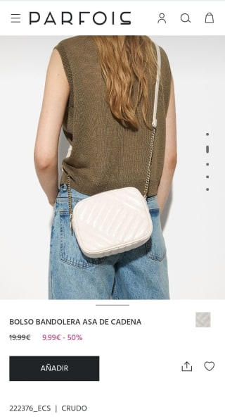 Bolso Bandolera asa de cadena por 9,99€.