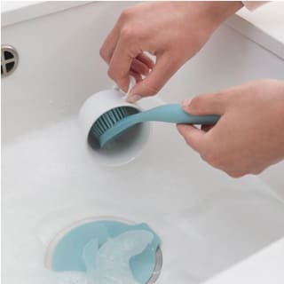 Cepillo friegaplatos con ventosa Brabantia a solo 2,19€