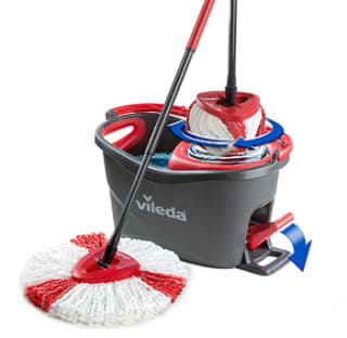 Cubo y fregona giratoria con pedal de acción por 27.49€