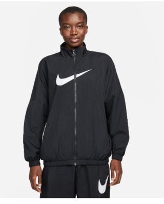 Chaqueta deportiva de Hombre Nike Essential por 44.99€