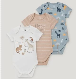 Sets van 3 rompertjes in verschillende dessins voor €6,99 per set in de C&A webshop