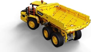Lego Technic Volvo 6x6 Truck met Kieptrailer voor €129,99 bij Bol.com