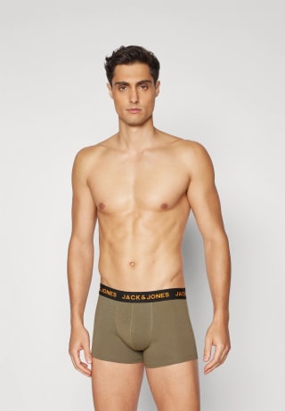 Pack de 12 calzoncillos Jack & Jones por 30,79€