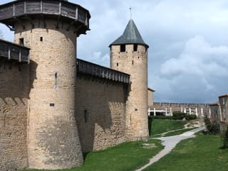 Estancia en hotel 3 estrellas en Carcasona Francia con alojamiento y desayuno por 29€