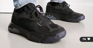 Baskets - Air Jordan 200E PSG - Couleur Noir pour 115,99€ chez ASOS