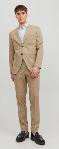 Traje para hombre Jack and Jones por sólo 59,99€( color marrón claro y verde muy clarito)