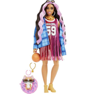 Barbie Extra Doll 13 in Basketball Jersey & Bike Shorts with Pet Corgi por solo 9,90€
