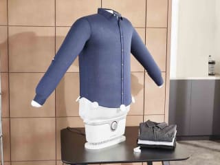 Planchador de camisas y blusas Cleanmaxx de 1800W por 69,99€