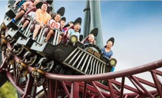 Vanaf €69/nt overnachting + toegang Attractie & Vakantiepark Slagharen bij Groupon