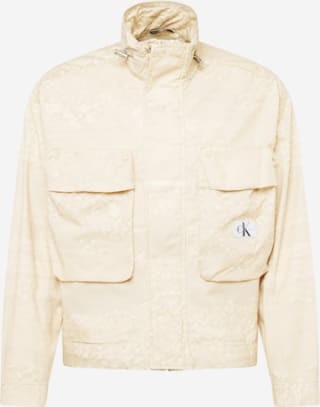Chaqueta Calvin Klein por 45,43€