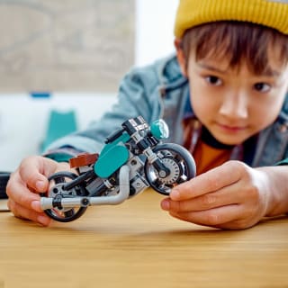 LEGO Creator 3in1 Klassieke Motor Set voor €8,66 bij Amazon