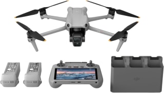 DJI Air 3 Fly More Combo - incl. DJI RC 2 voor €1.375,16 bij Amazon