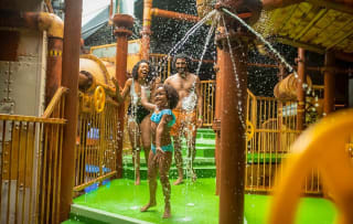 Dagticket zwembad Aqua Mundo in Center Parcs Het Meerdal vanaf €10,75 via Tripper
