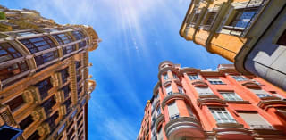 alojado en el antiguo Teatro Albéniz de Madrid -declarado Patrimonio de Interés Cultural desde 182€