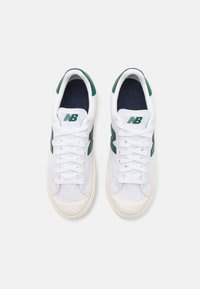 New Balance BB100VTC unisex sneakers voor €44,95 bij Zlando