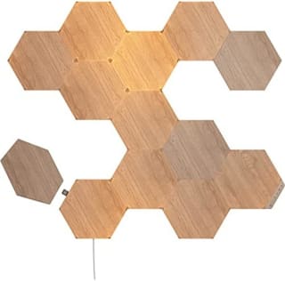 Nanoleaf Elements Hexagon Starter Kit, 13 Wood Look LED Smart Light Panels voor €242,99 bij Amazon