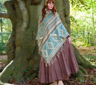 20% korting op alle Fleece Poncho's en wintersjaals bij The TwoSisters