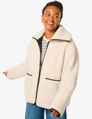 Dames teddy jas voor €40 bij de Hema