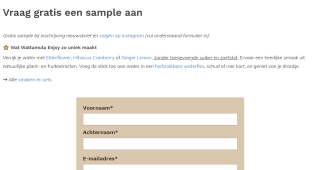 Gratis proefmonster Wattamula Enjoy sticks voor in water