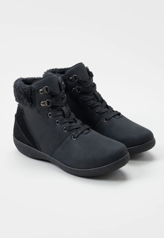 Botín Mujer Comfort Cordones Color Negro por solo $9.990