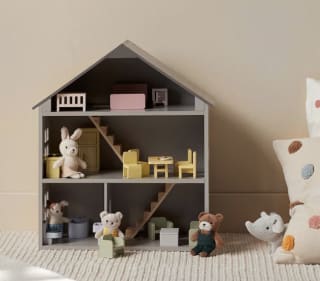 Houten poppenhuis voor € 24,99 bij H&M
