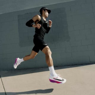 Tenis de carrera en pavimento Nike Zoom Fly 6 por $2,399 en Nike