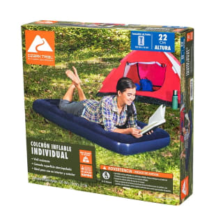 Colchón inflable Ozark Trail individual por $99 en Walmart